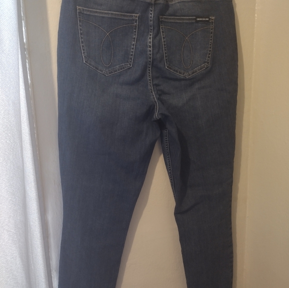 Plus Size Calvin Klein Jeans - Picture 5 of 5